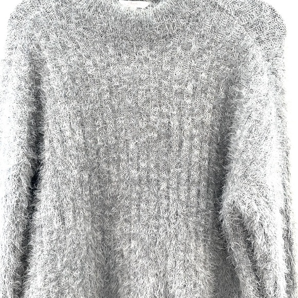 Candies Soft Fluffy Silver Grey Size Large Sweater. Excellent Quality & Comfort - Picture 9 of 13